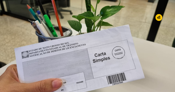 Comprar um seminovo com licenciamento vencido pode gerar multas, impedir a transferência e aumentar os custos. Consulte o Detran, confira o CRLV-e e regularize os débitos antes da compra.